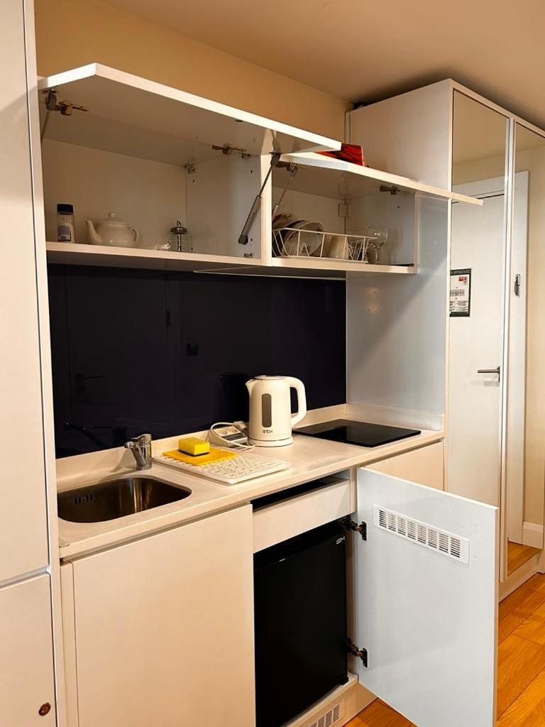 Apartment Twin Towers David 바투미 외부 사진